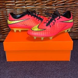 Men’s Soccer Cleats Hypervenom Phantom FG